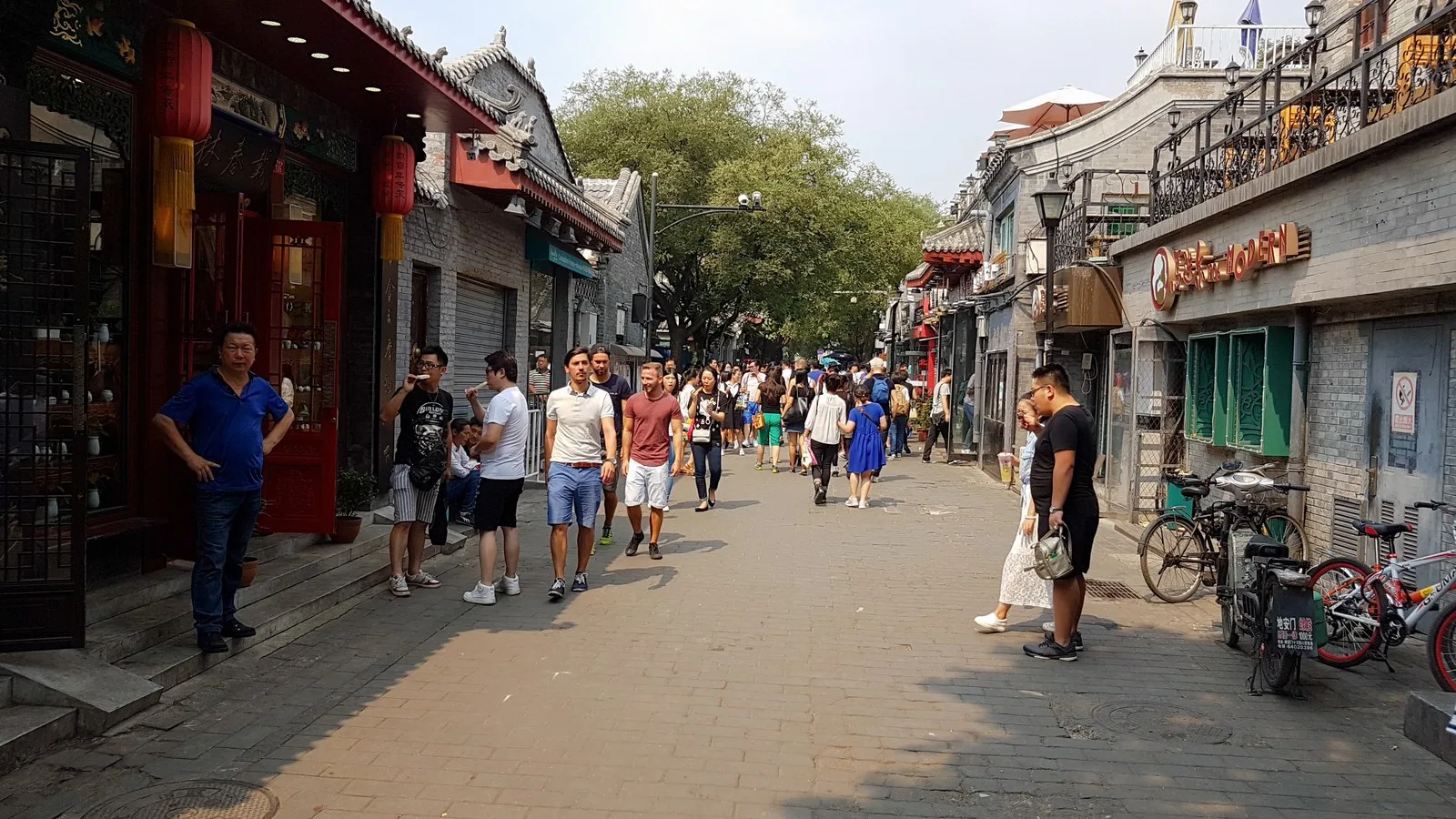 北京南锣鼓巷胡同地区实景。