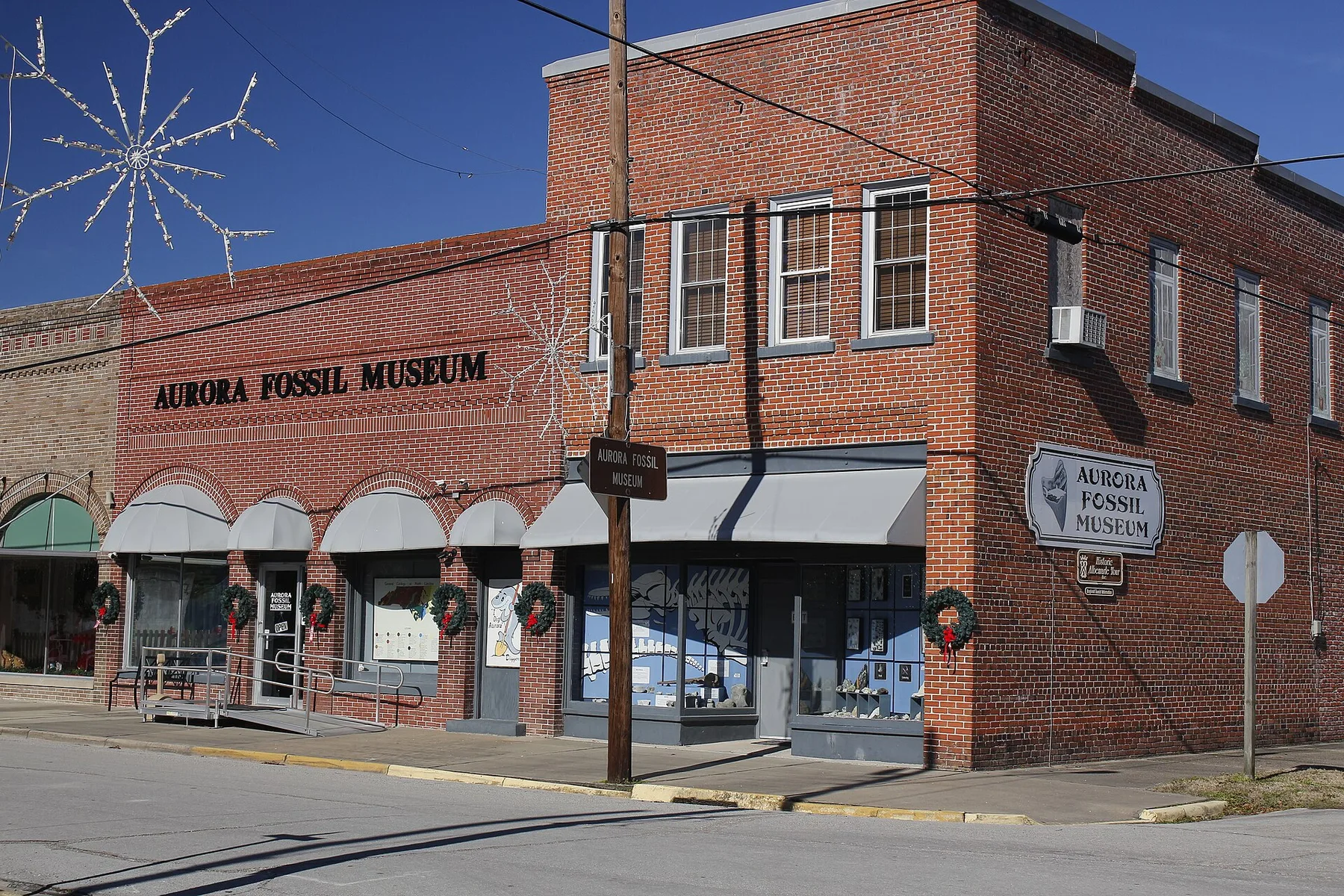 Old Aurora Colony Museum 02