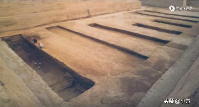Burial pits at Yangling