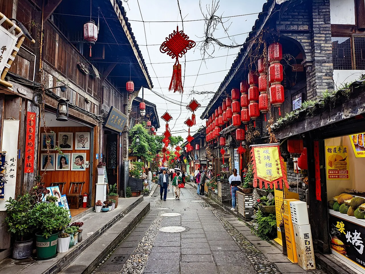灌县古城西街 2024-05-01