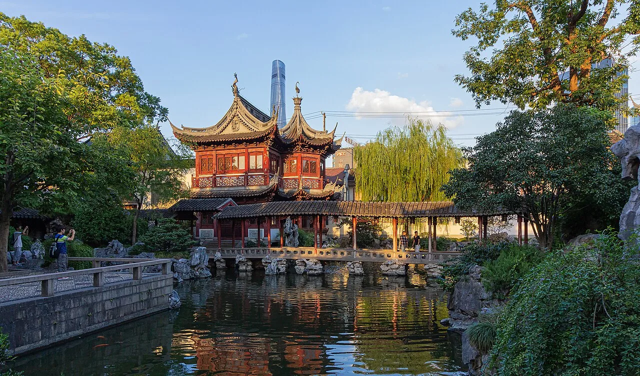 Yu Garden interior, pavilions and water