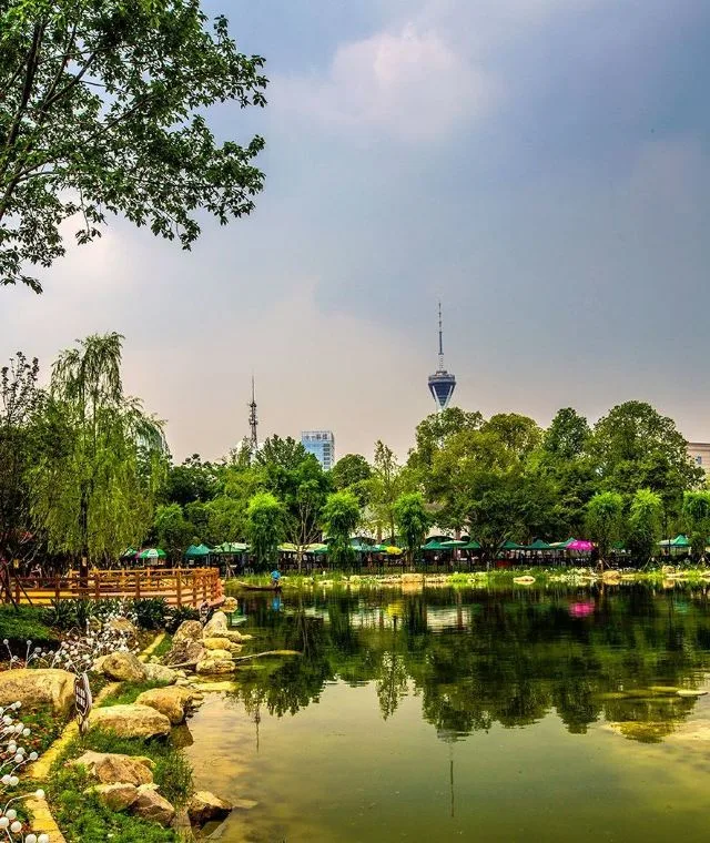 Chengdu Xinhua Park scene