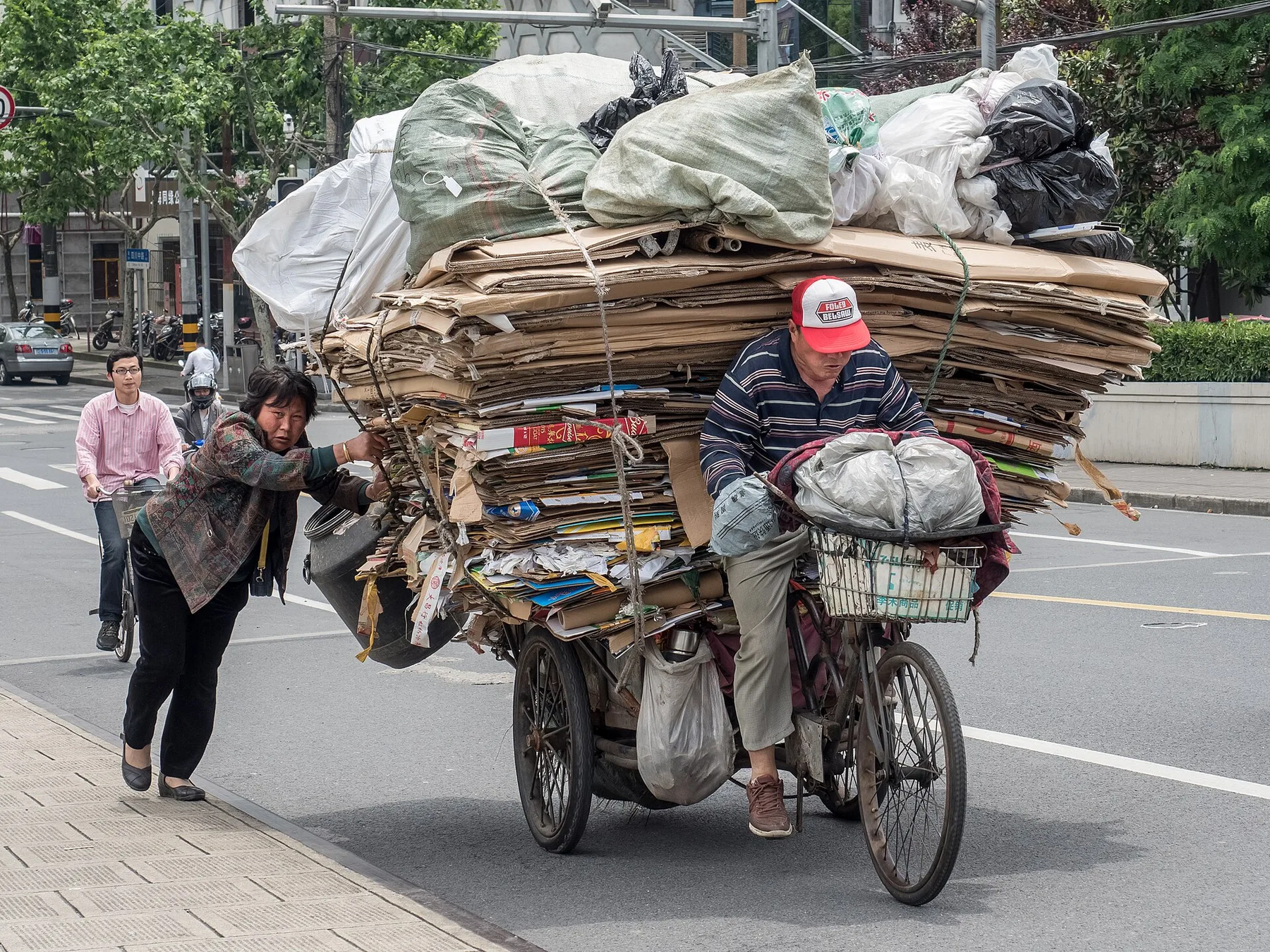 Shanghai recycling transport tricycle