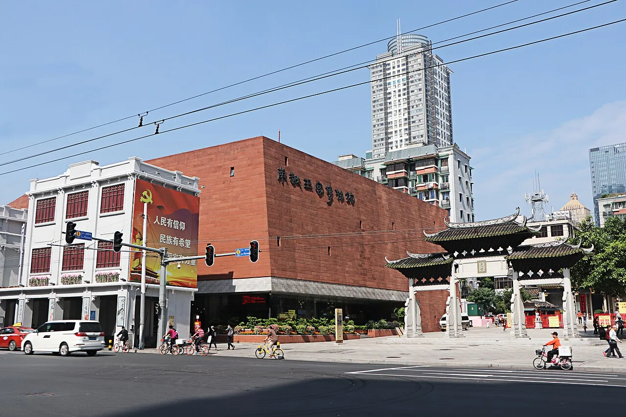 Nanyue Palace Museum and Guangzhou City God Temple in 2017