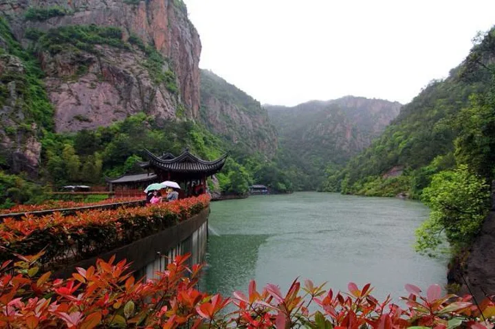 Tiantai Mountain Scenic Area scene 3