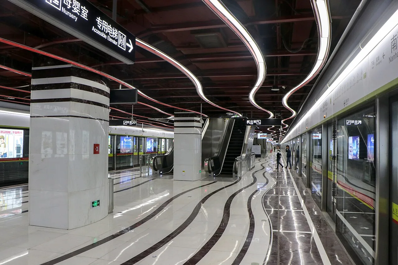 Nanhai God Temple Station Platform 2018 01