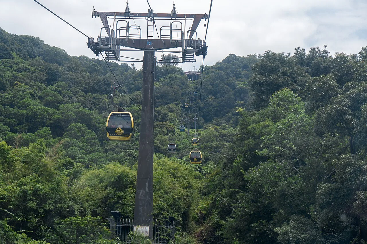 Baiyun aerial lift 01